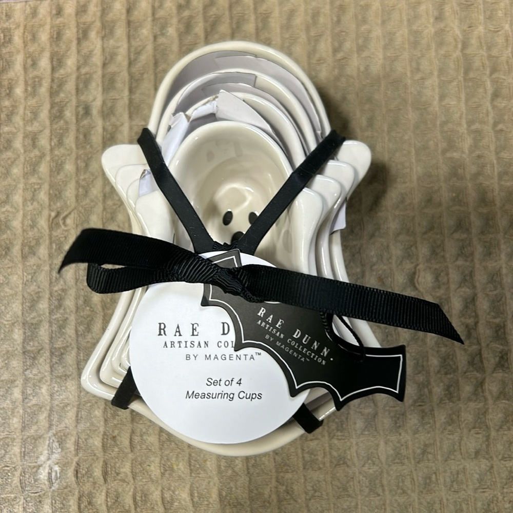 NWT Rae Dunn Ghost Measuring Cups Set of 4 Halloween Kitchen Baking Decor